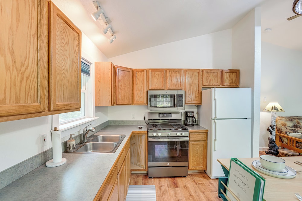 Wooded Country Home w/ Spacious Deck in Farwell!