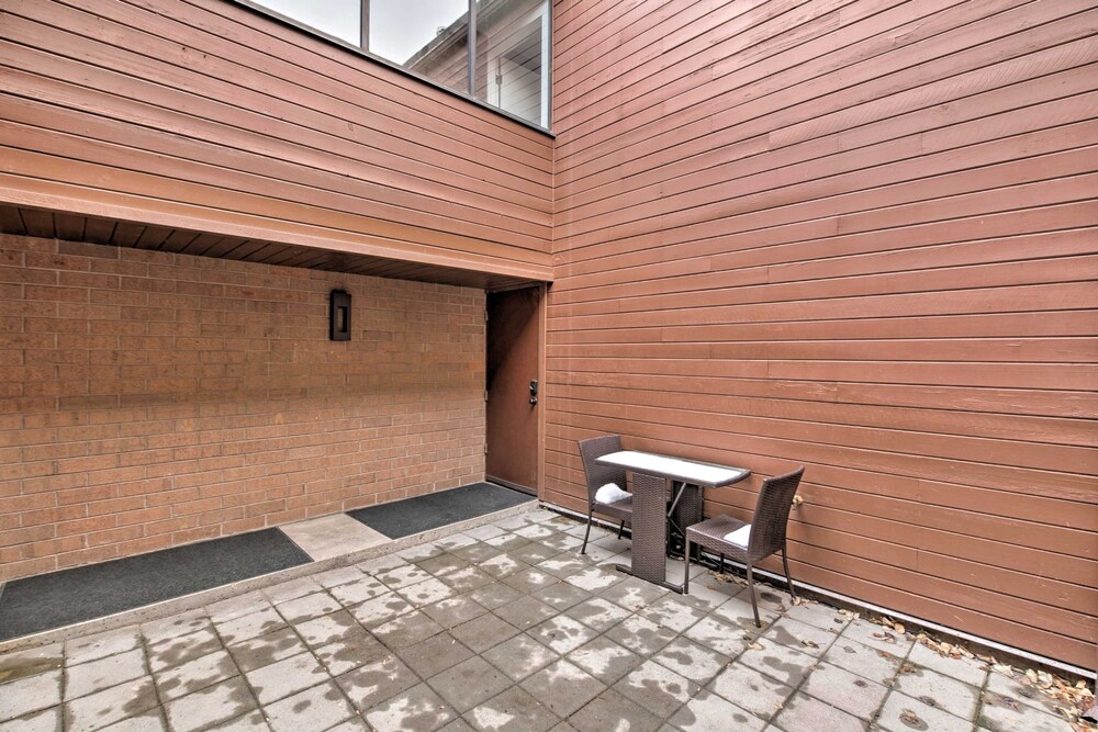 Parkside Loft by Avantstay Walk to Ski Lifts Town Pool Hot Tub Access