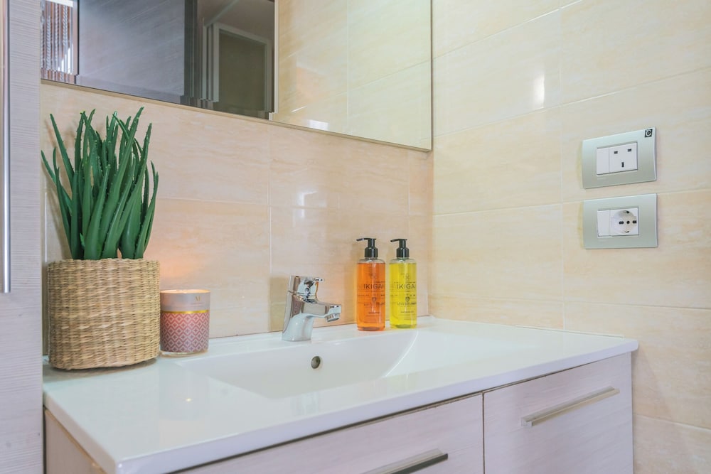 Domus in Como by Rent all Como