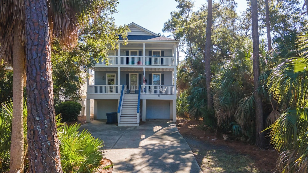 Spacious 4-bed, 4-bath Home in the Heart of Fripp Island