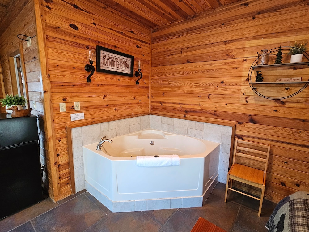 Honey Bear Haven Suite 2