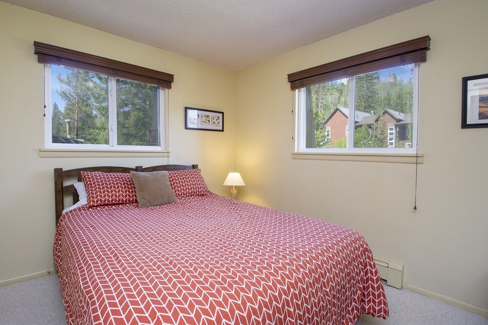Hi Country Haus - 10-13 3 Bedroom Condo by RedAwning - Property Image 21