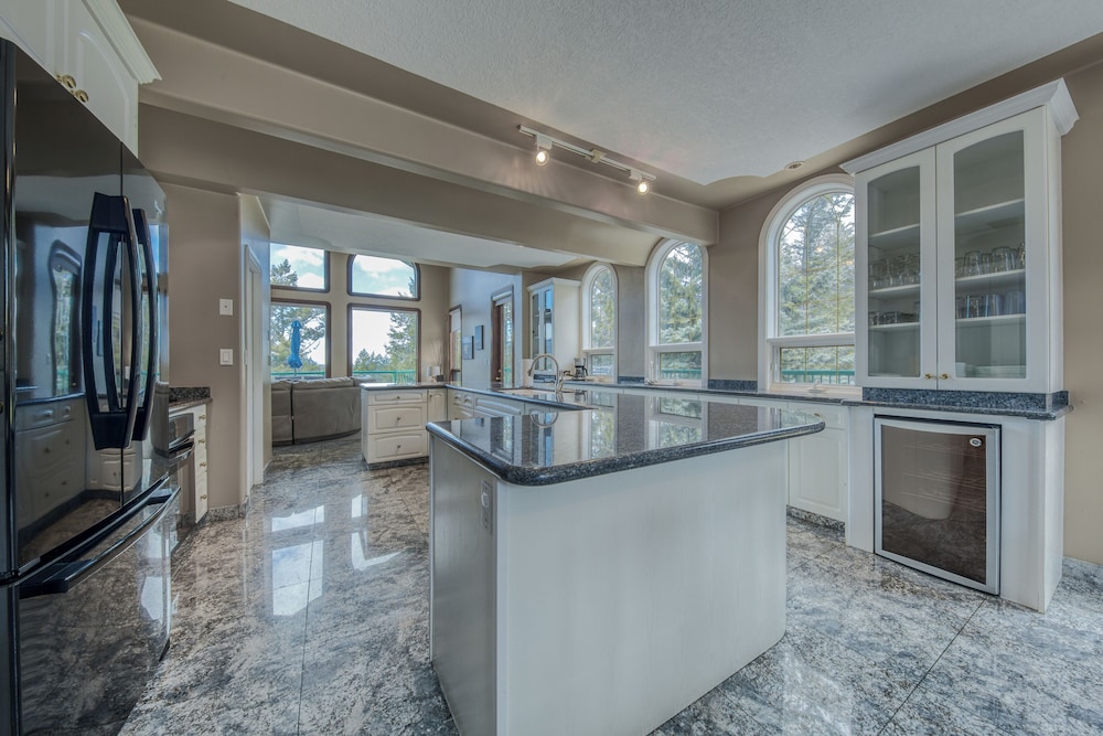 Fairmont Creek Property Rentals Marble Canyon