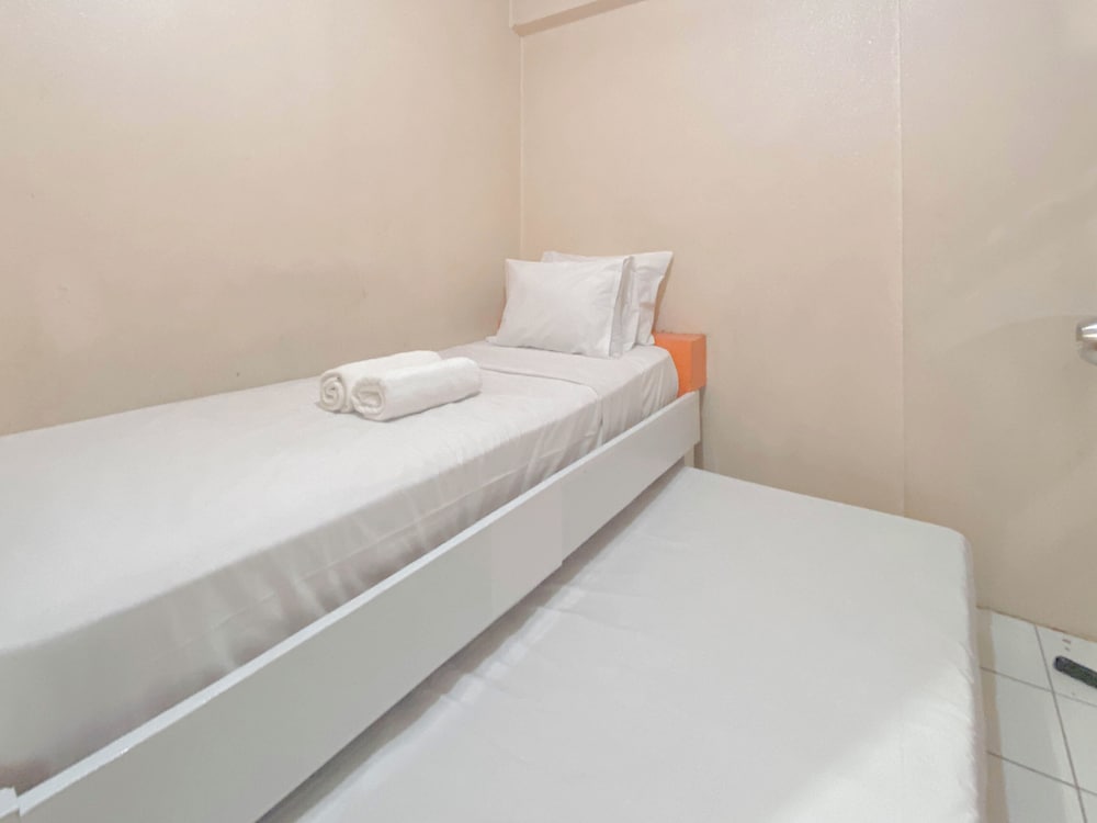Homey 2Br Apartment Gateway Ahmad Yani Cicadas, Bandung - 9