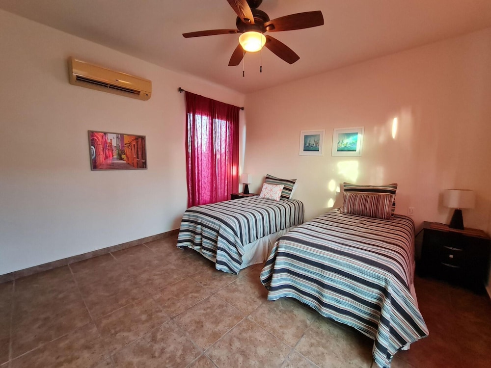 Paraiso Del Mar Resort V68 3 Bed by Casago