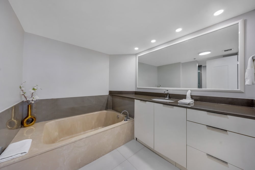 Sun Style Space 3BR Grand