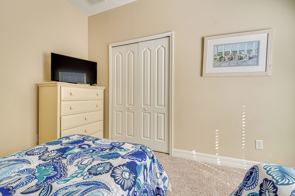 10 Mi to Disney: Family Home w/ Game Room!
