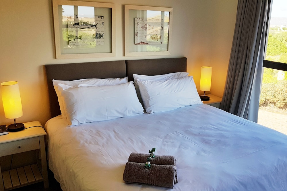 Moda Rossi, Langebaan 8-sleeper
