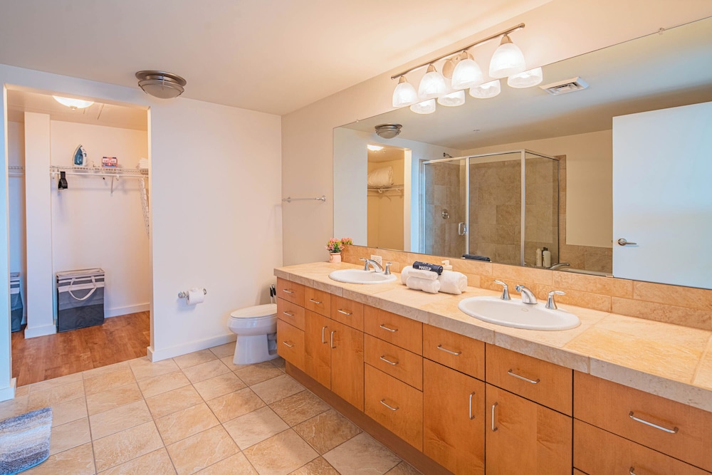 ROVE LIVING/KL - 44 Monroe