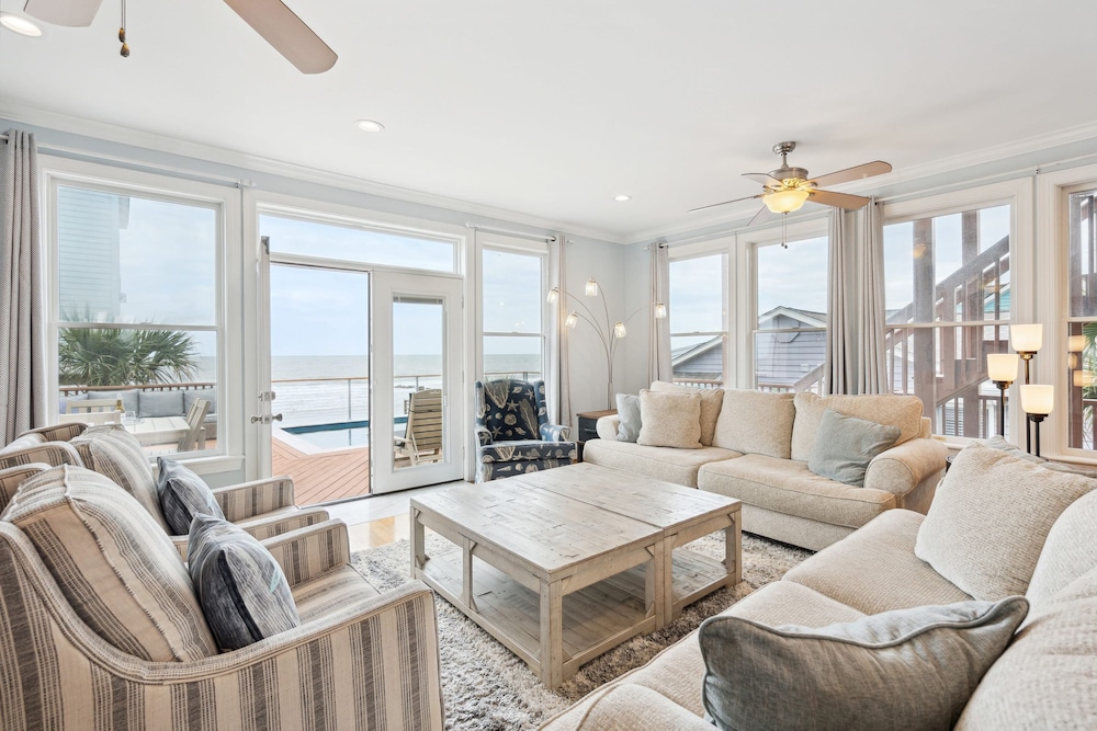 Oceanfront w Pool Panoramic Deck Views 5bdr Folly Ocean Breeze by Avantstay