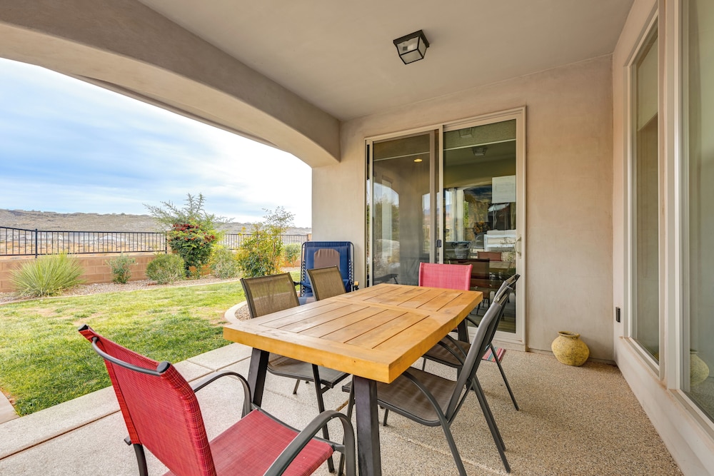 Hike, Bike & Swim: Utah Family Home w/ Mtn Views!