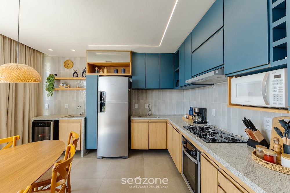 Modern and Sophisticated Apartments Near the Beach in Marau VLL