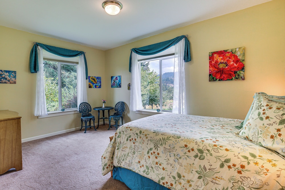Springfield /eugene Countryside Home w/ Mtn Views!