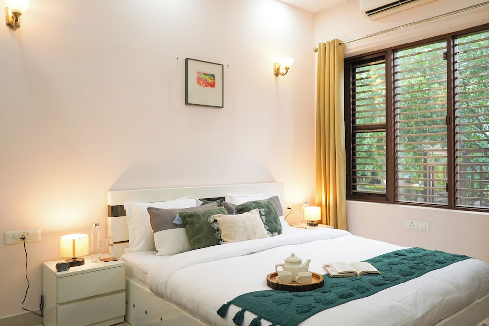 Alaya Stays 5 BHK Pet friendly with pvt pool - Ashirwad Farms