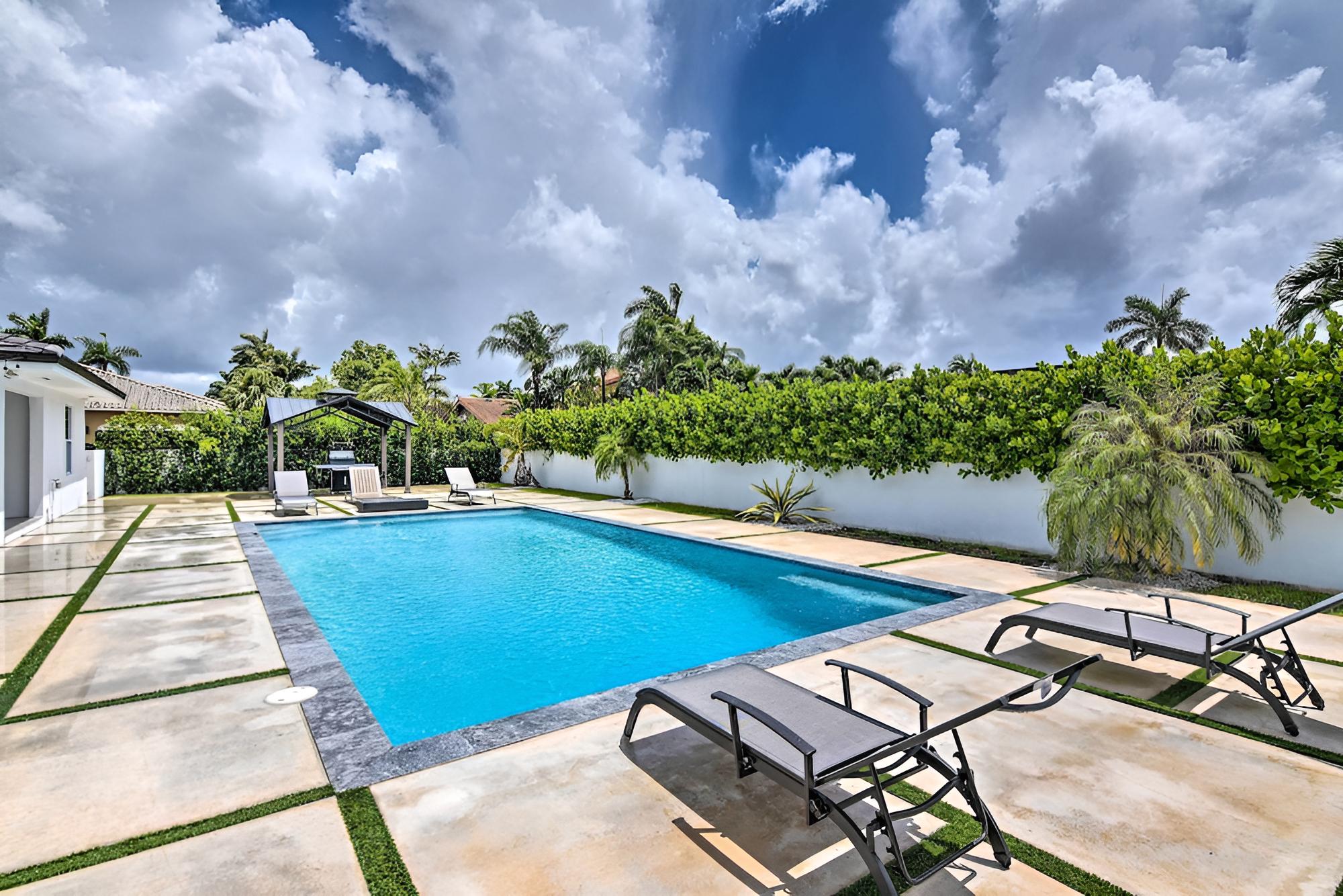 Upscale Miami Escape: 20 Mi to South Beach!