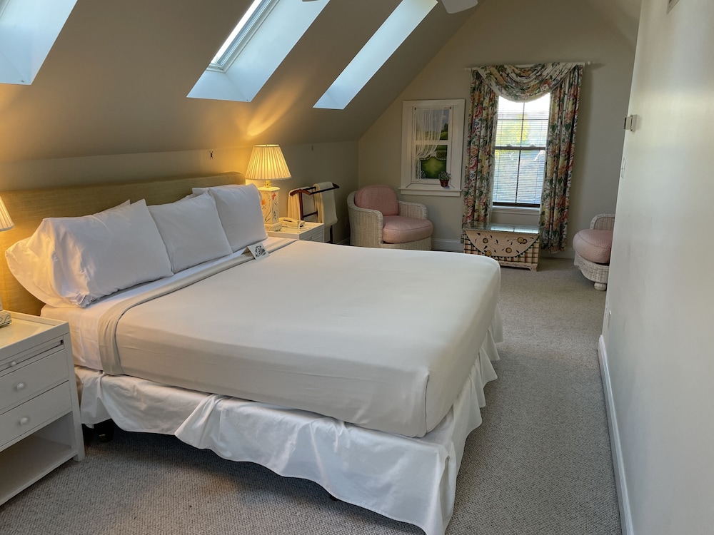 Wilmington Vacations - The Inn at Montchanin Village, a Historic Hotel of America - Property Image 61