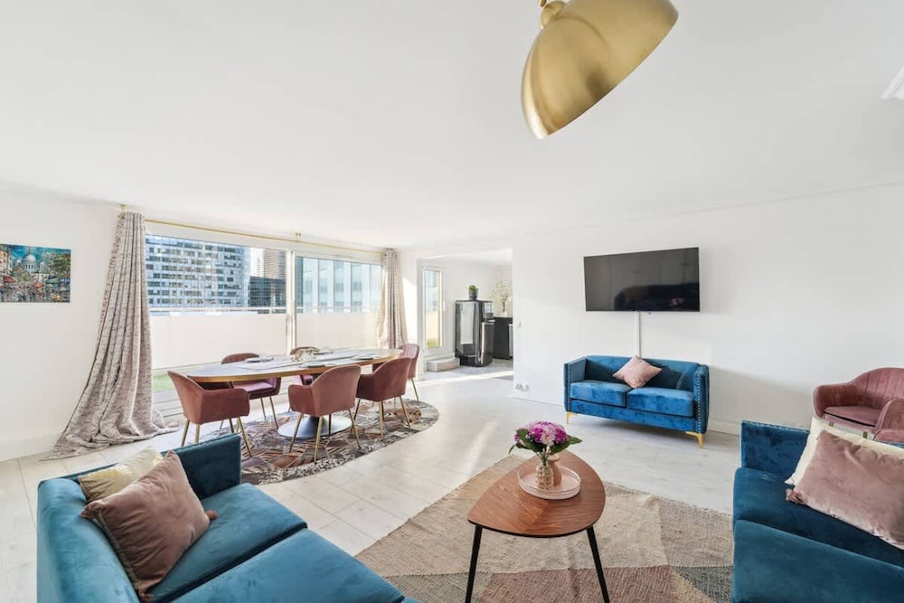 Exceptional Terrace apt - La D Fense - Bail Mob
