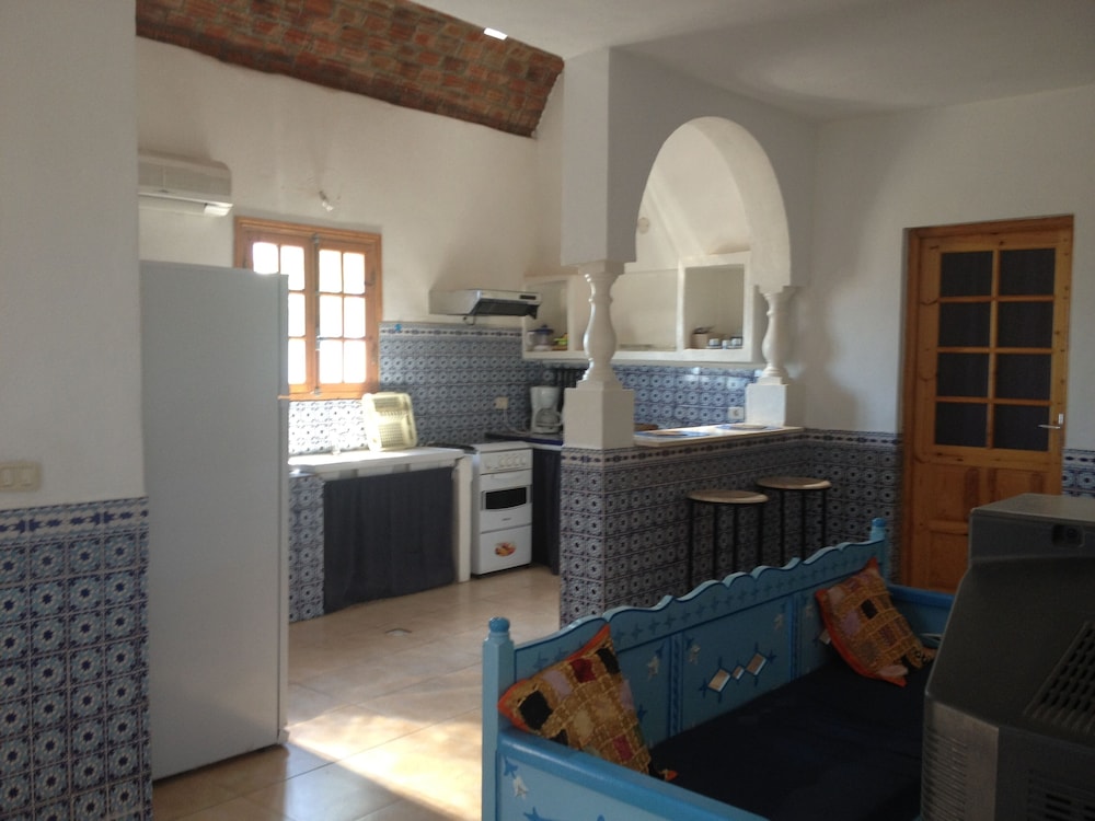 Photo 12
