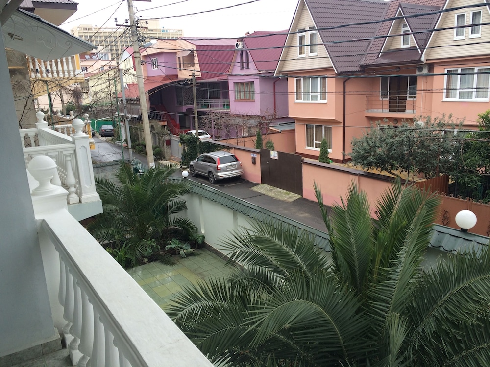 Lazur Guest House view 2