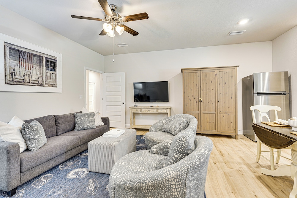 Beach Access: Port St Joe Home w/ Screened Patio!