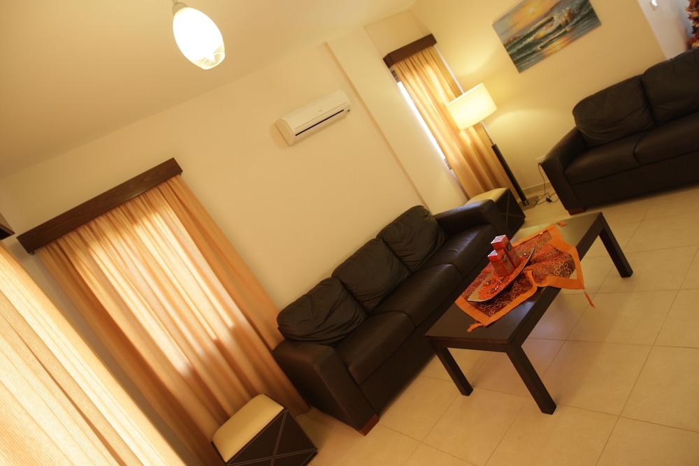 Vineland Holiday Villas
