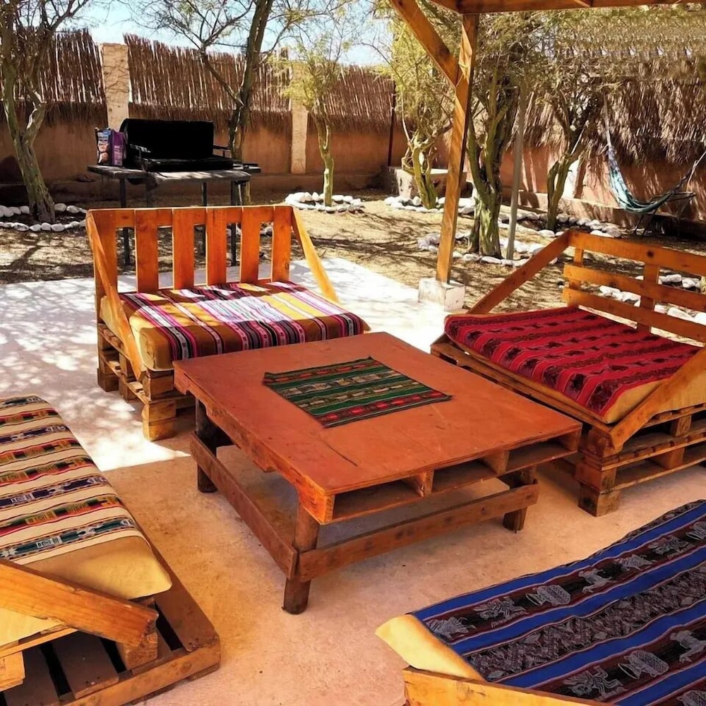 Hostal checar