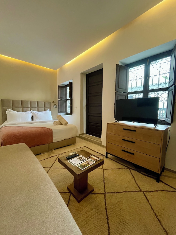 Riad Awatif le 36