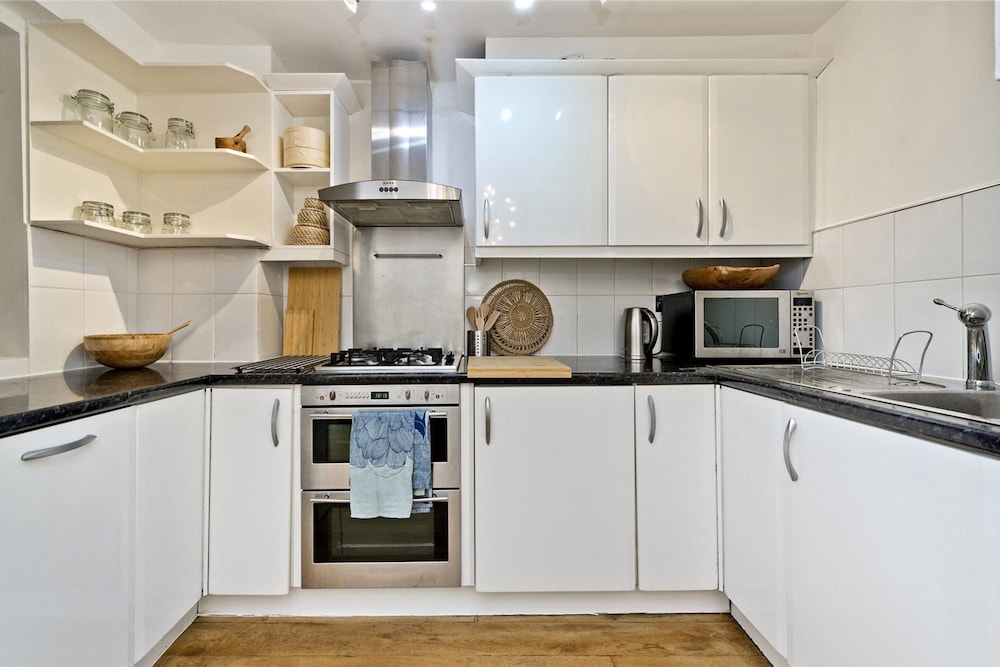 Victorian Charm Maisonette