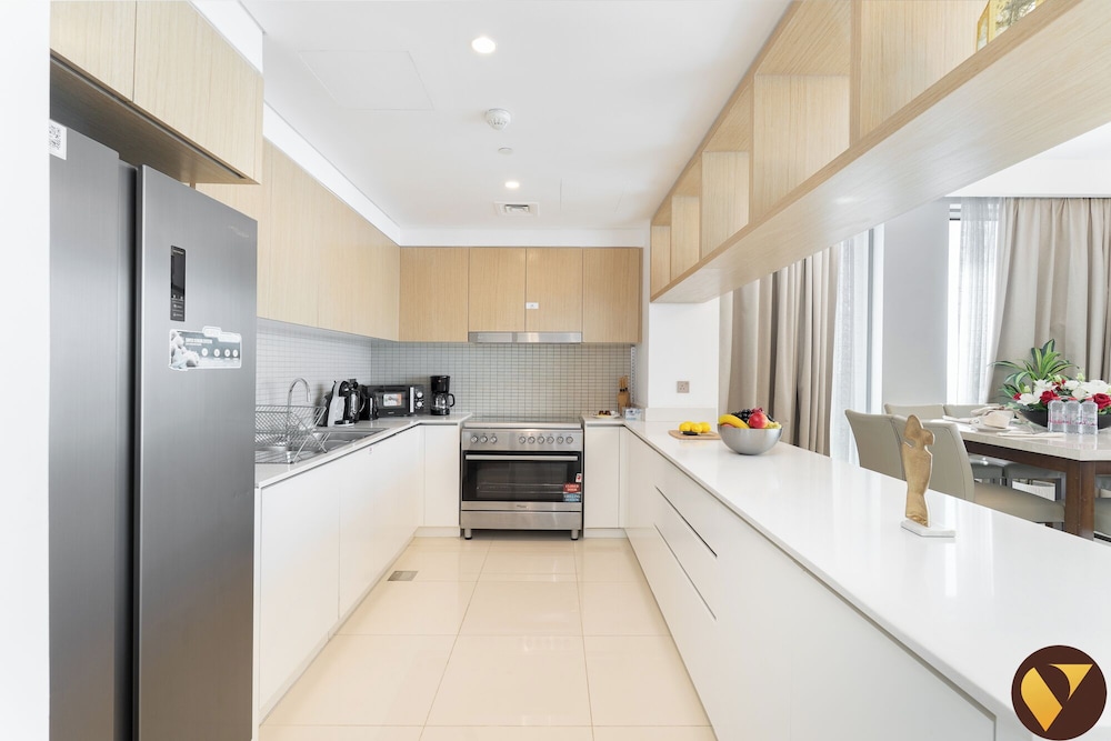 Icon Bay Creek Harbour Waterfront Living