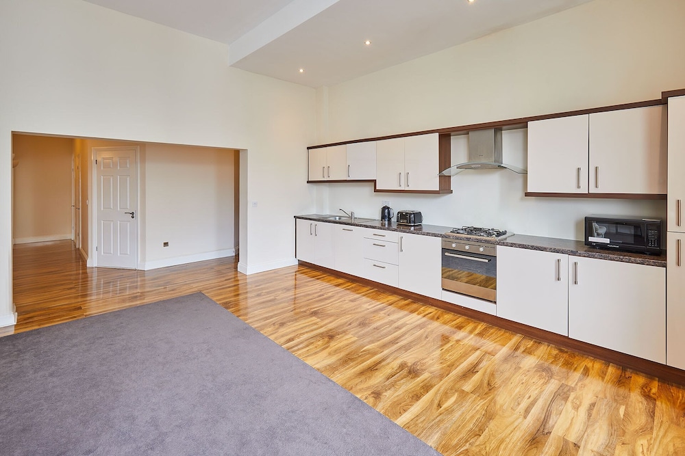 Whitley Bay Vacations - Host Stay Sea View Montague Apartments - Property Image 12
