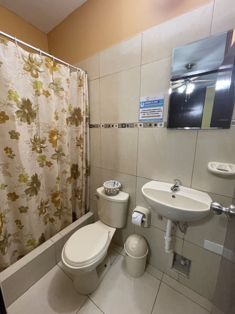 Hotel Calmelia