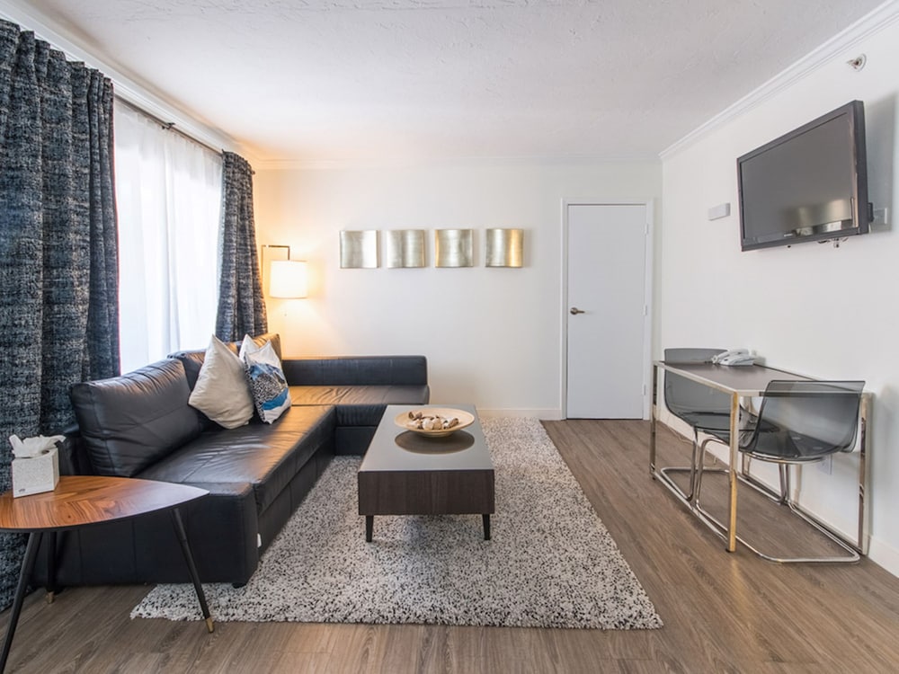 Orlando Vacations - Hibiscus Suites - Gateway to Siesta Key - Property Image 11