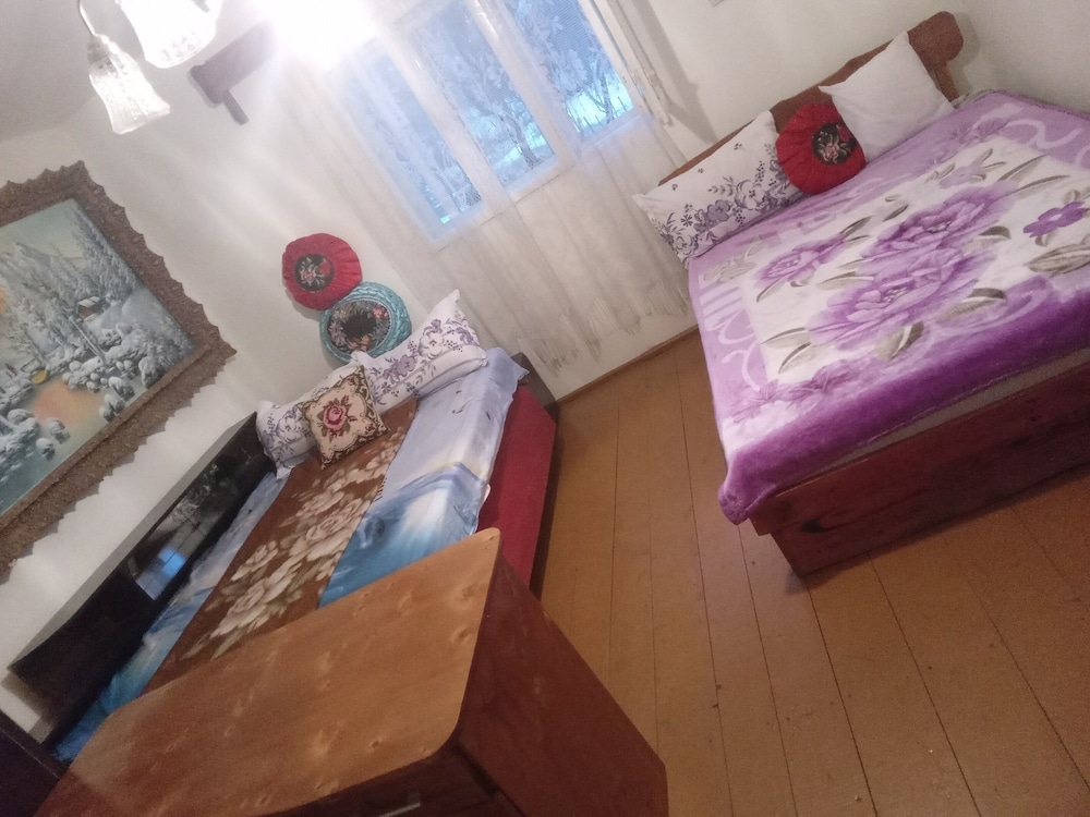 Room in Guest Room - Retreat Rustical For 2 People