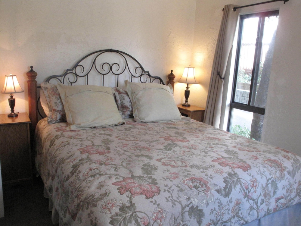 Snow Summit Townhouse Rentals & Sales