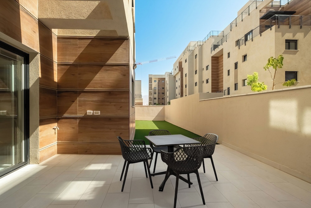 Eilat Sunny Elegant Home by Sea N' Rent