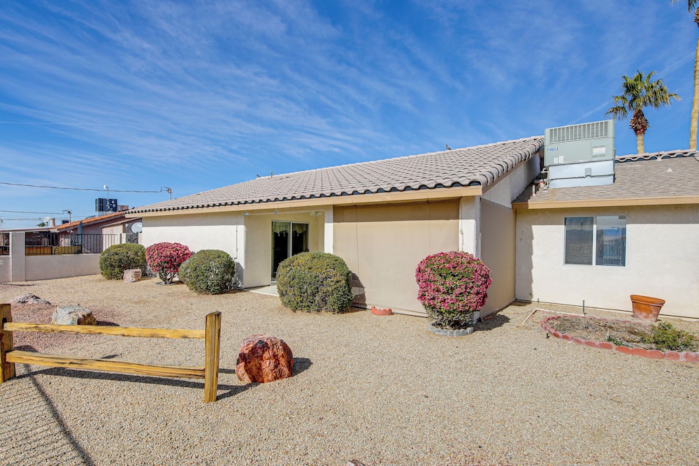 Hike, Boat, Golf & Unwind: Lake Havasu City Home!