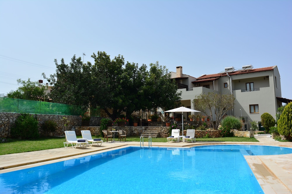 Elianthos Villa