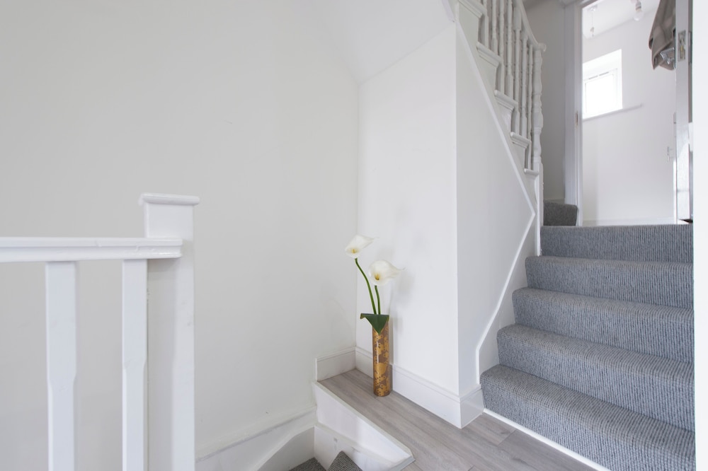 Apartment - Stay 6 - Parking - Petsok - Stratford
