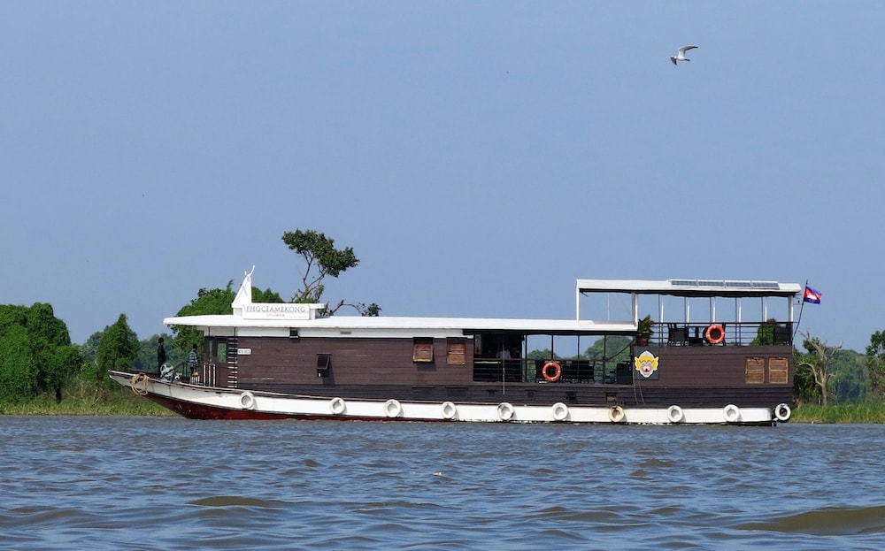 Phocea Cruise Phnom Penh to Siem Reap