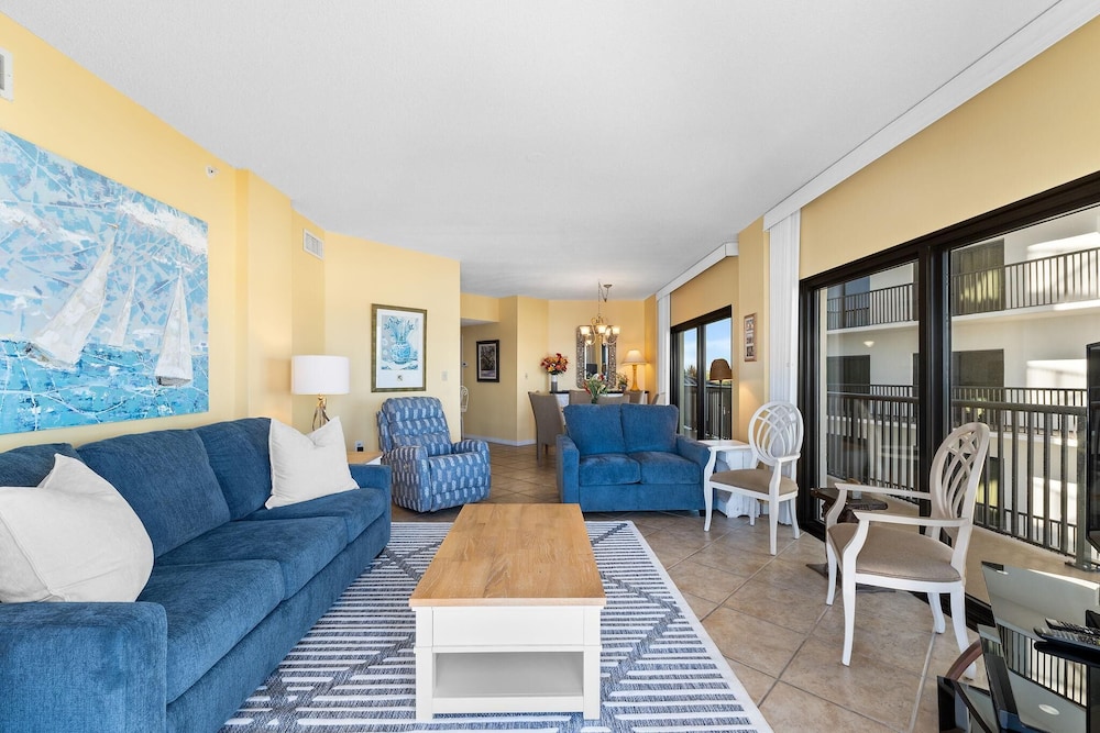 The Palms West 311