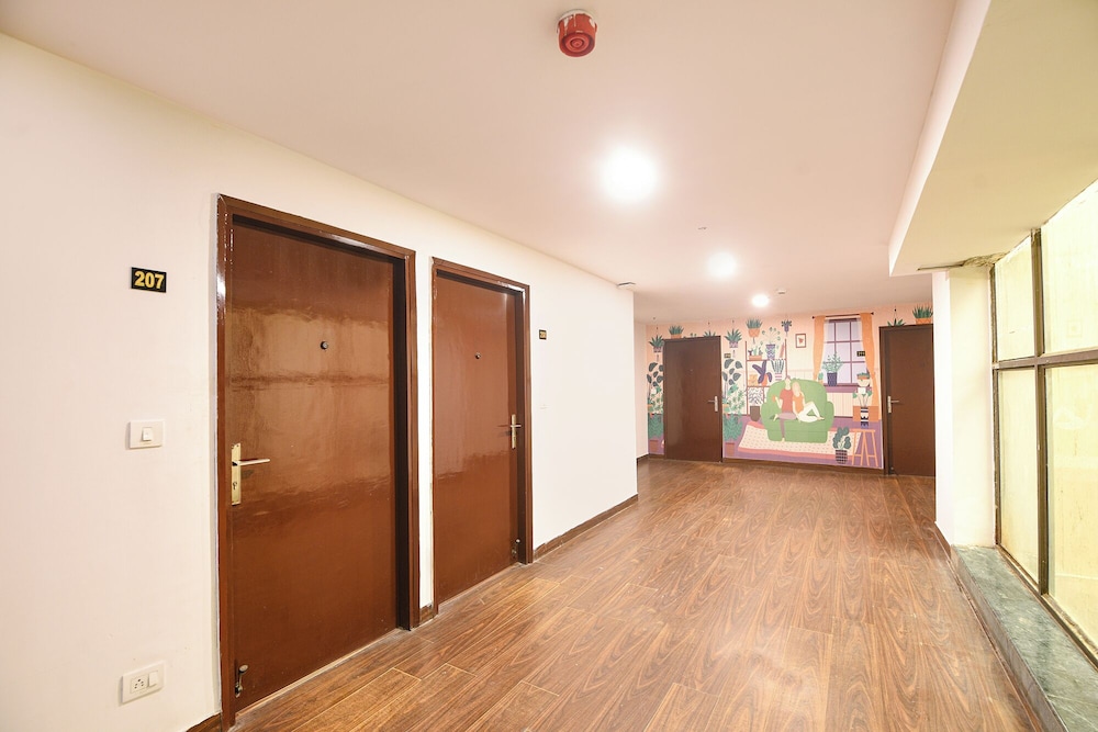 Fabhotel Crescent