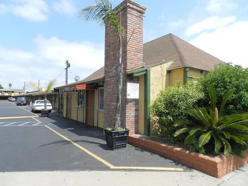 Starlite Motel - Property Image 19