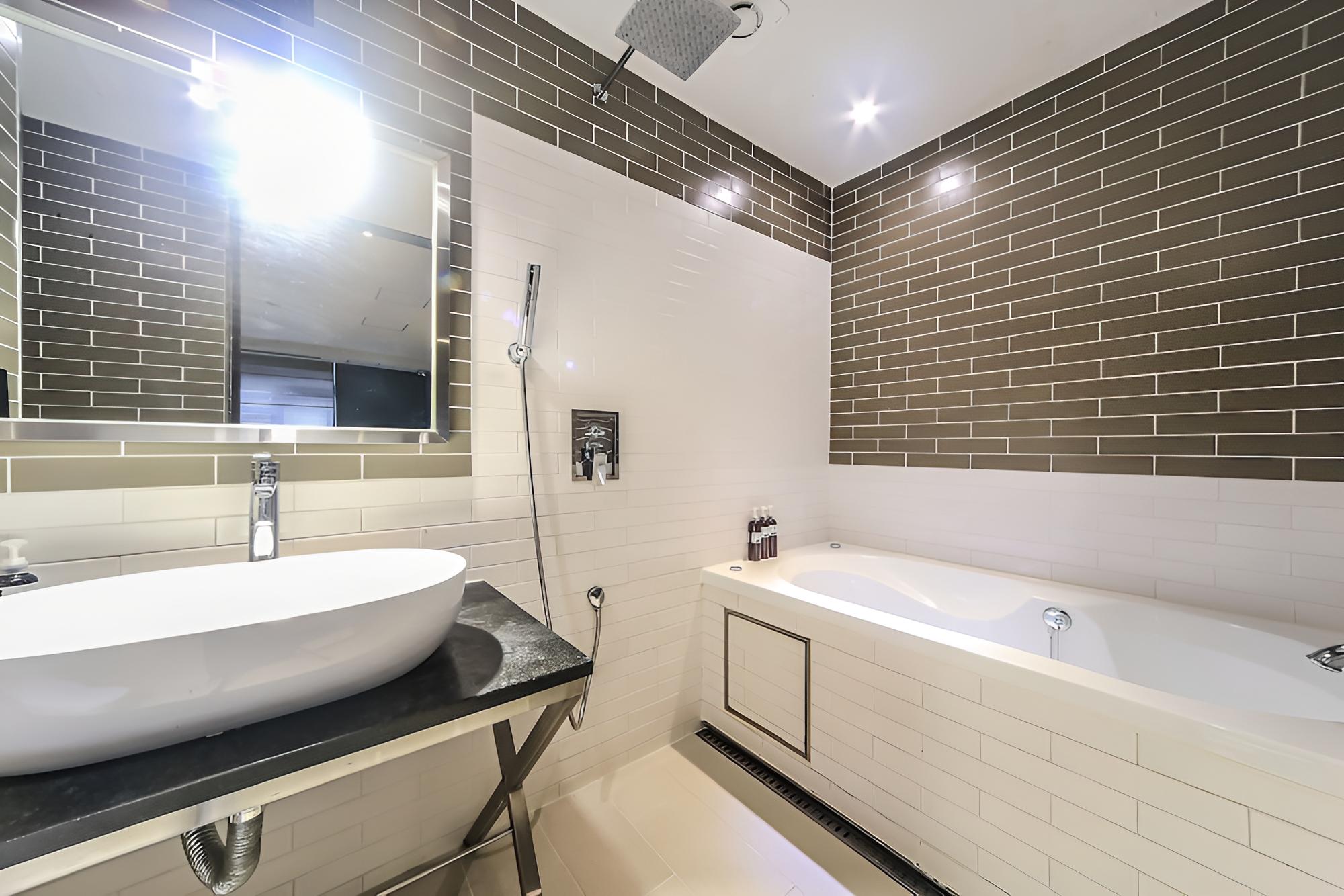 Hound Hotel Nampo