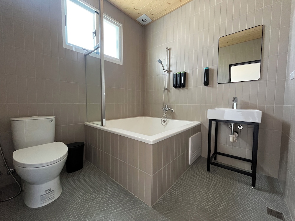 KUMOYOKU B&B