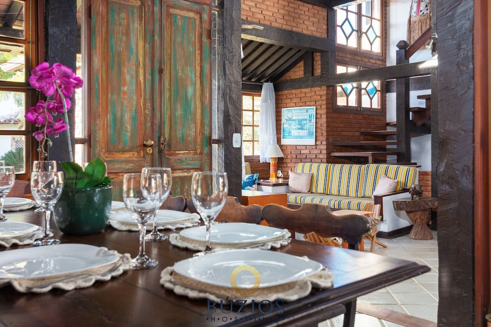 Bz46 Casa 150 metros da praia 5 suites
