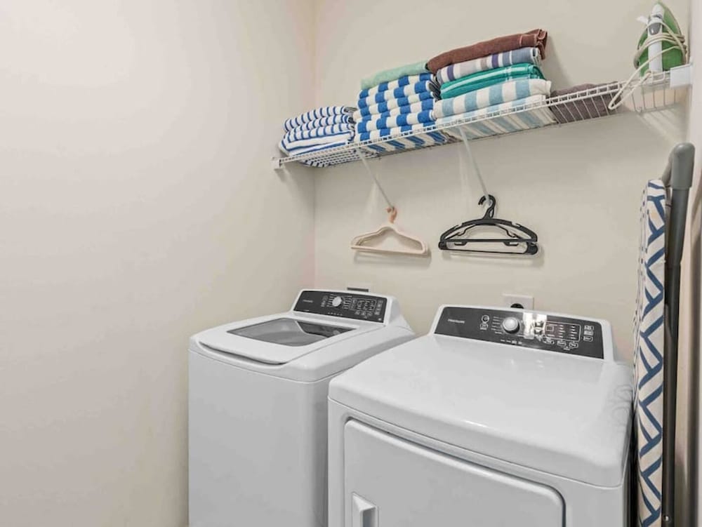Super Comfy- 7BD 5 5BA Sleep s 22 w Amenities