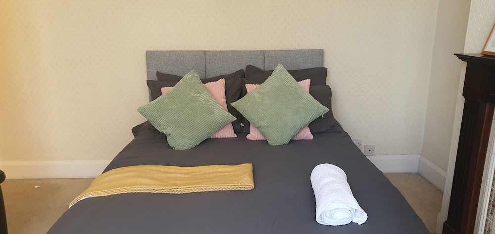 Luxury 2 Bedroom Apartment