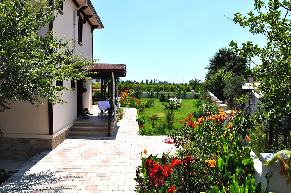 Villa Istanbul view 4