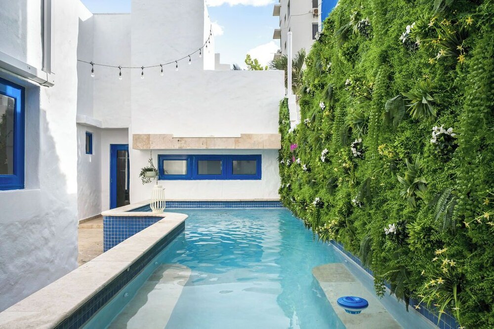 Ocean Park 3BD-3BA Pool Walktobeach