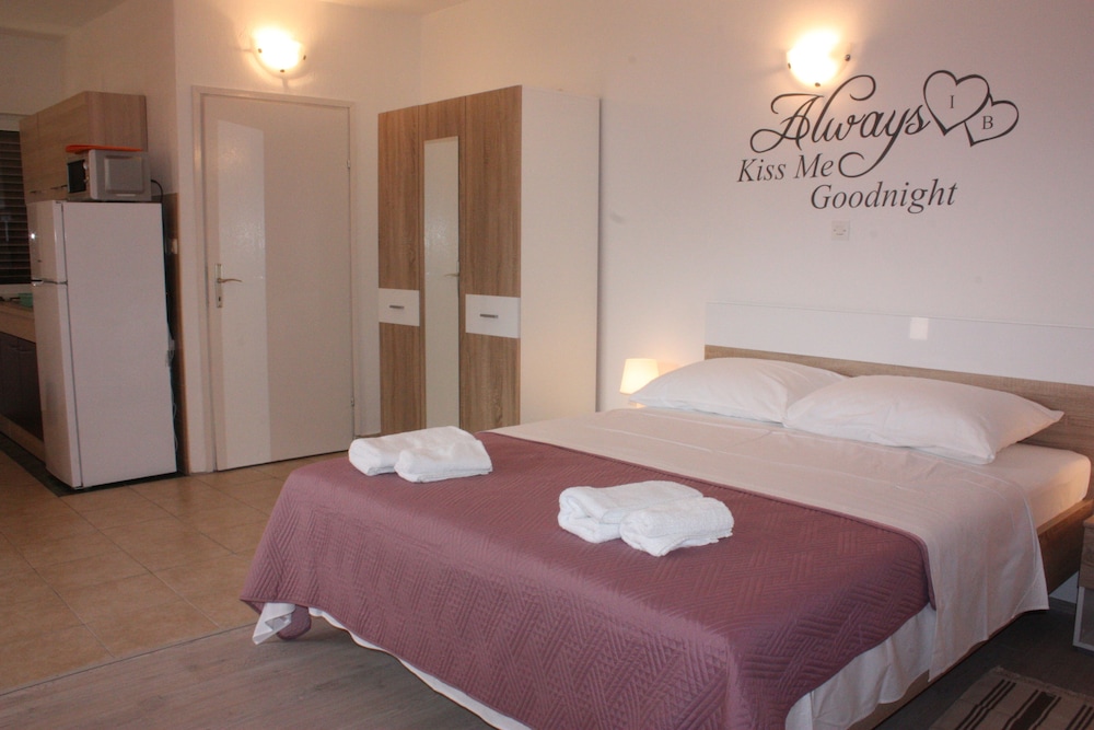 Apartments Blato-M
